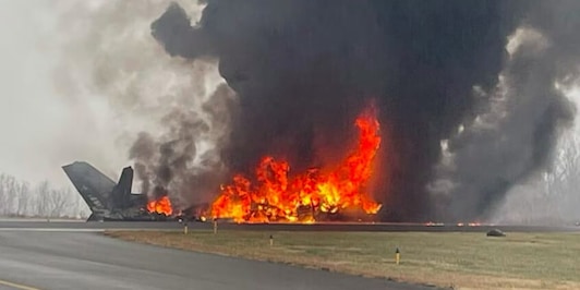 Biffle morto in un incidente aereo con la moglie e i figli piccoli: tragedia sconvolge la Nascar