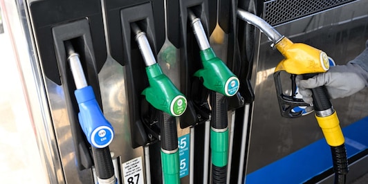 Prezzi carburanti alle stelle: le 10 città italiane dove il pieno costa di più