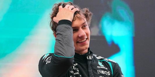 Scartato dalla Ferrari, nascosto in una pila di gomme e la paura del parcheggio: ecco Kimi Antonelli