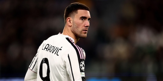 Vlahovic, le ultime sulle condizioni: la Juve ha fatto una scelta precisa. Thuram rientra