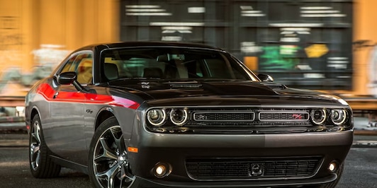 Addio a Chuck Norris: tutte le auto dello storico attore