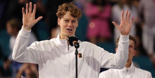 Sinner si prende tutto: “Difficile da immaginare. Alcaraz? Ora inizia un nuovo capitolo”
