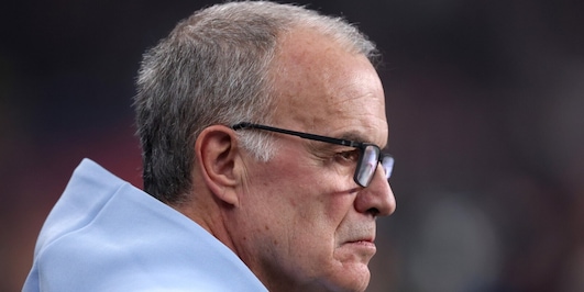 L’espulsione di Del Piero, la meraviglia… Esnaider. Bielsa bacia la Juve: “Chi non la sogna?”