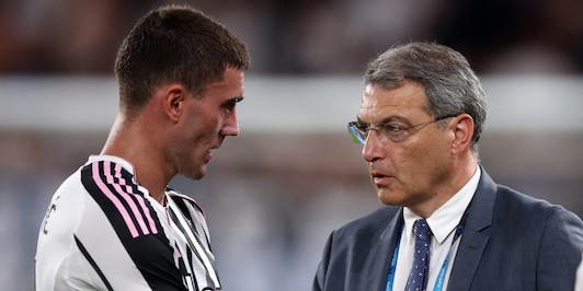 Vlahovic, la svolta familiare nelle trattative e le condizioni Juve: retroscena e tempi dell'accordo