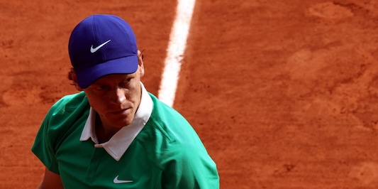 "Tutti Federer contro di me", Alcaraz preda dei fantasmi. E Sinner ora è spremuta di terra rossa