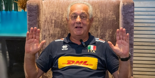 “Messi mostruoso, ma ricordo la violenza di tifosi e giornalisti”: Velasco esclusivo