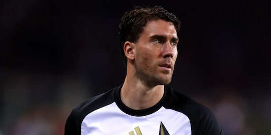 Juve e Vlahovic ora si parlano: quanta distanza c'è e il nodo da sciogliere per siglare il DV9-bis