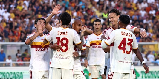 Roma travolgente, poker anche al Lecce: doppio Malen, Soulé e la prima di Mora