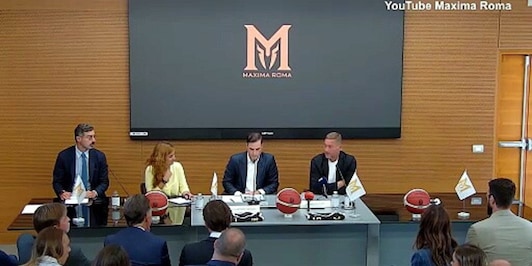 Maxima Roma, Totti: "Romanisti e laziali insieme per il basket"