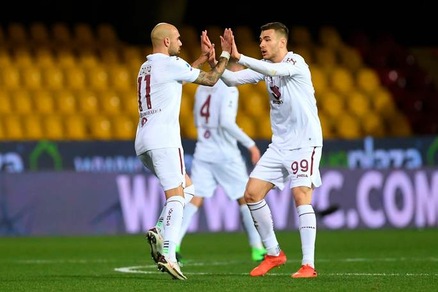 Zaza show salva il Torino: 2-2 all'esordio per Nicola contro il Benevento