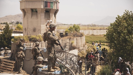 Afghanistan: l'inviata della Cnn Clarissa Ward lascia Kabul