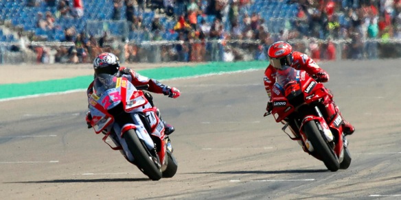 MotoGP, Ducati e il dualismo Bagnaia-Bastianini: "Riusciremo a gestirli" MotoGP, Ducati e il dualismo Bagnaia-Bastianini: "Riusciremo a gestirli"