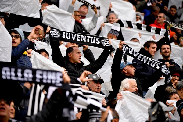 Juventus, storie di juventini a Napoli: «È dura, ma a volte pure più bello!»