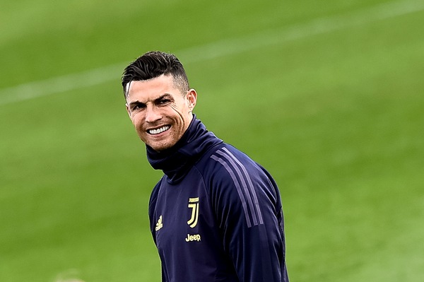 Juve, Nedved: «Ronaldo voleva giocare col Milan, l'abbiamo frenato»