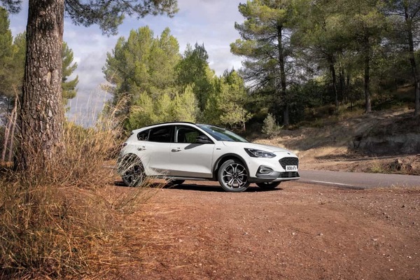 Test Ford Focus Active: foto