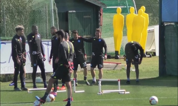 L'Atletico Madrid pensa a Mertens per rafforzare l'attacco