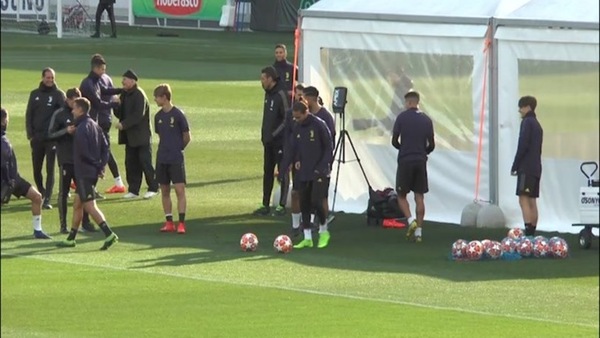 Pericolo scampato per CR7: niente squalifica, solo una multa