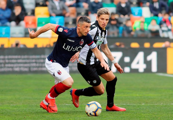 Serie A Bologna, Dzemaili in campo per tutto l'allenamento