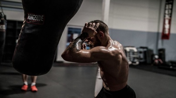MMA, McGregor si ritira: «Buona fortuna ai miei ex colleghi»