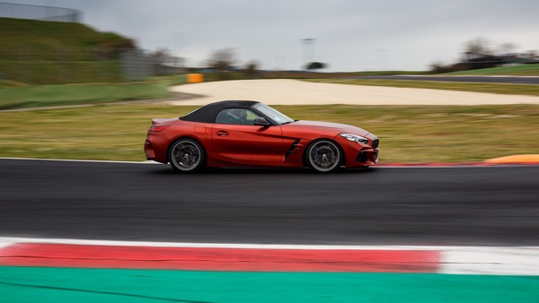 A Vallelunga testata la nuova BMW Z4