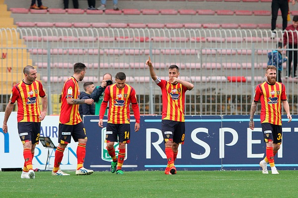Serie B Lecce, Meluso: «Con lo Spezia massima serenità»