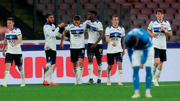 Serie A, Napoli-Atalanta 1-2: Zapata e Pasalic, rimonta da Champions