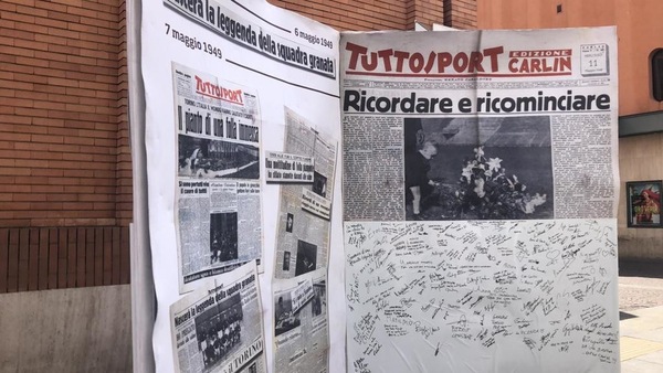 Sul "muro" di Tuttosport i messaggi dei tifosi per il Grande Torino