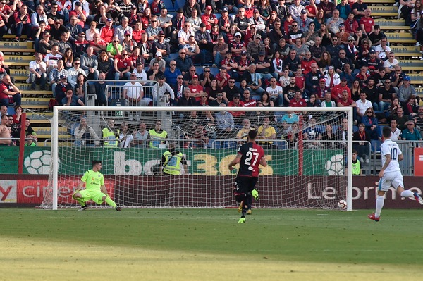 La Lazio vince a Cagliari e tiene vivo l'obiettivo Europa