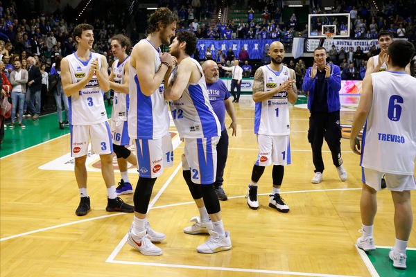 Treviso alle semifinali dei playoff di A2, vittorie pesanti per Verona e Bergamo