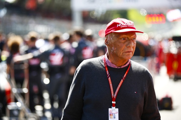 Lutto in F1, è morto Niki Lauda