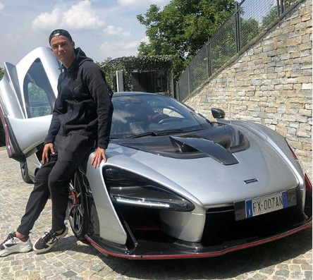 Ronaldo compra la McLaren Senna, il bolide da 1 milione VIDEO