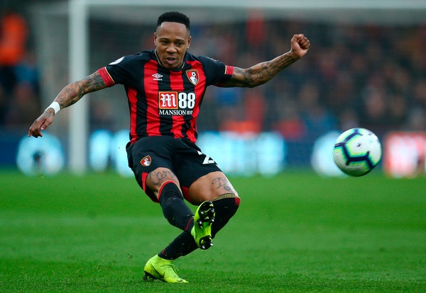 Sky Sports News: “Napoli, per la fascia destra spunta l’idea Clyne del Liverpool”