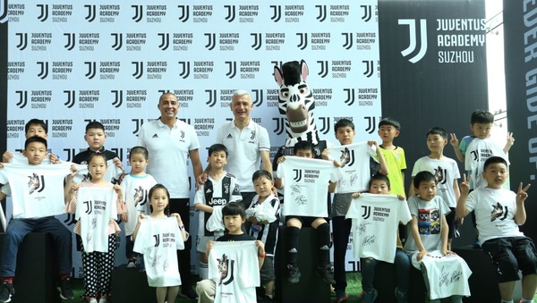 Juve, Trezeguet e Ravanelli inaugurano la 6ª Academy in Cina