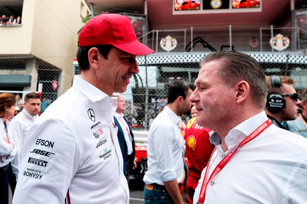 Wolff: "Mi aspetto una reazione potente da Bottas"