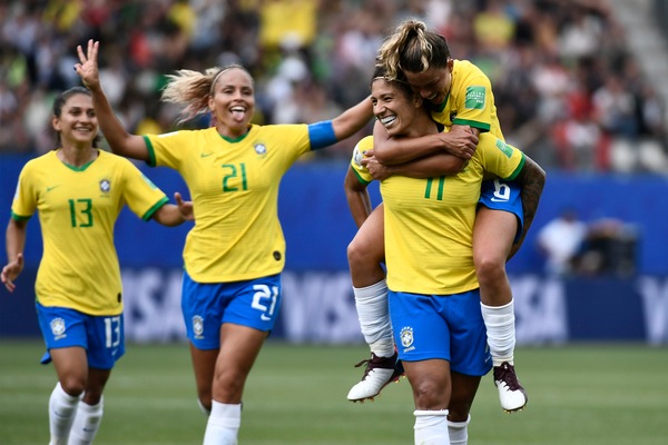 Mondiali femminili: tris Brasile alla Giamaica, Inghilterra ok contro Scozia