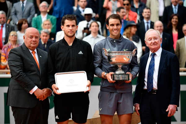 Nadal: "Thiem merita di vincere il Roland Garros". L'austriaco: "Sei una leggenda"