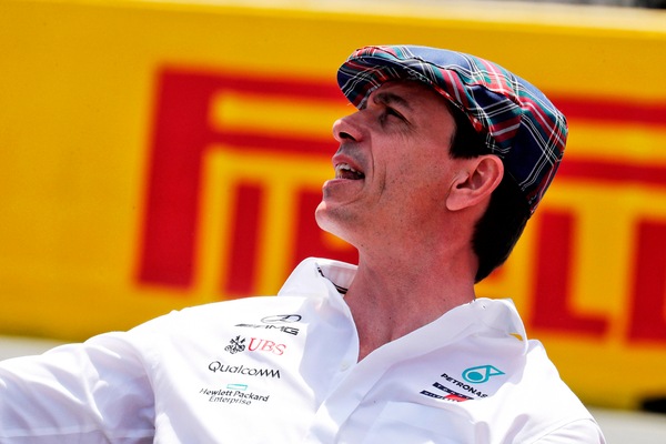 Wolff: "Era molto difficile decidere su Verstappen"
