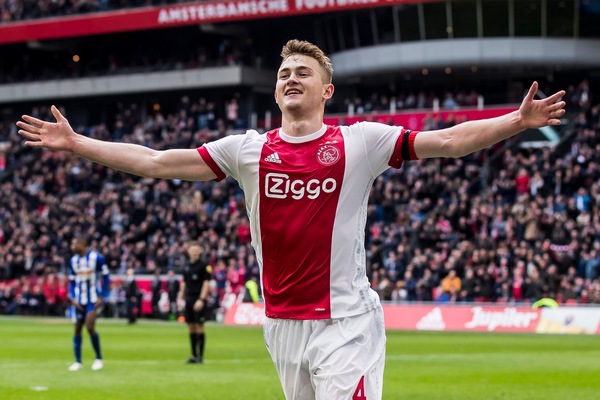 De Ligt-Juve, l'annuncio è imminente