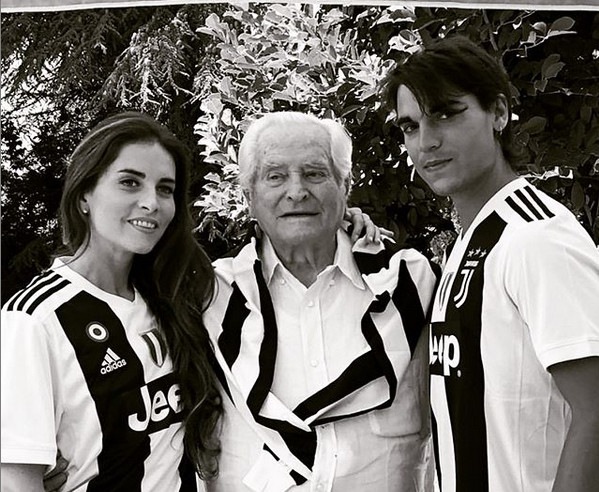 Boniperti, 91 anni di Juventus: bianconero sempre. «E' tosto: auguri nonno»