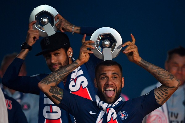 Inter, Dani Alves è più di un'idea: Conte vuole il brasiliano