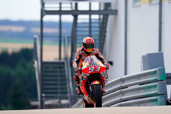 Il Sachsenring è di Marquez! Dovizioso quinto, Valentino Rossi ottavo