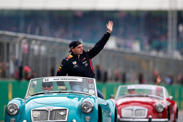 Verstappen e Norris: trionfo a Spa nelle 24Ore al computer