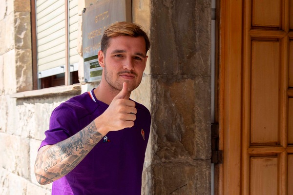 Lirola in prestito dal Sassuolo alla Fiorentina: è ufficiale
