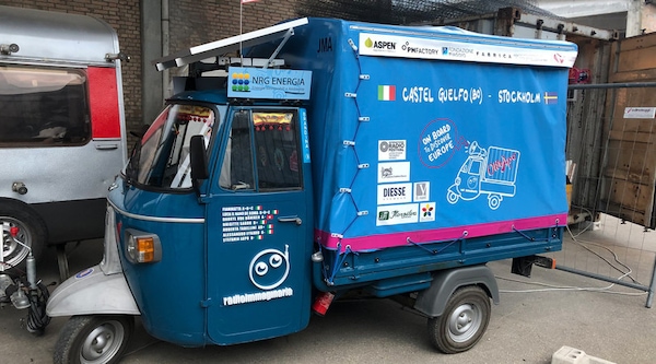 Greta, arriviamo:in ape car da Bologna in Svezia per la Thunberg