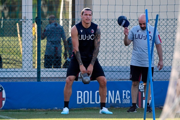 Bologna, vittoria in casa dell'Augsburg: in rete Destro, Svanberg, Santander