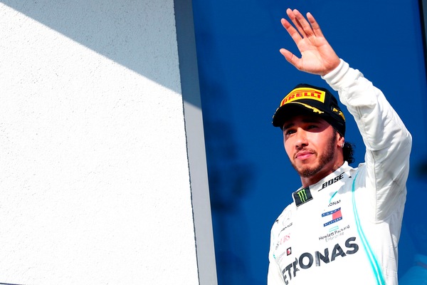 F1, Hamilton attacca Rosberg: "Mi sento più in forma che mai"
