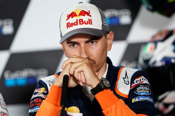 Lorenzo: "Voglio continuare con la Honda"