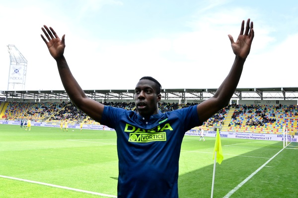 Udinese, la gioia di Okaka: "Tante richieste, ma volevo solo tornare qui"