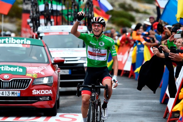 Vuelta, a Pogacar la 20ª tappa. Roglic virtualmente campione