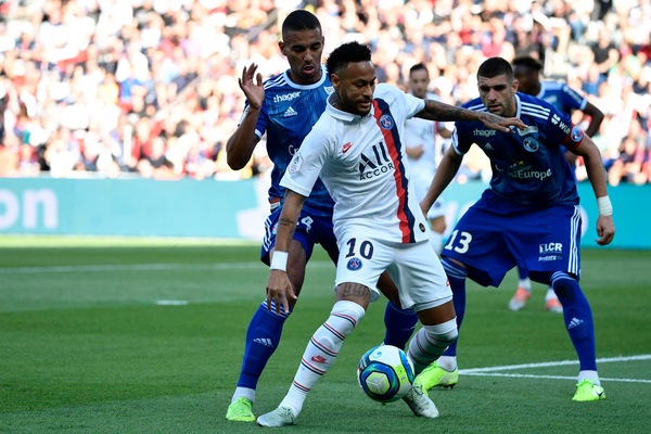Ligue 1, Neymar regala i 3 punti al Psg. Debutto per Icardi